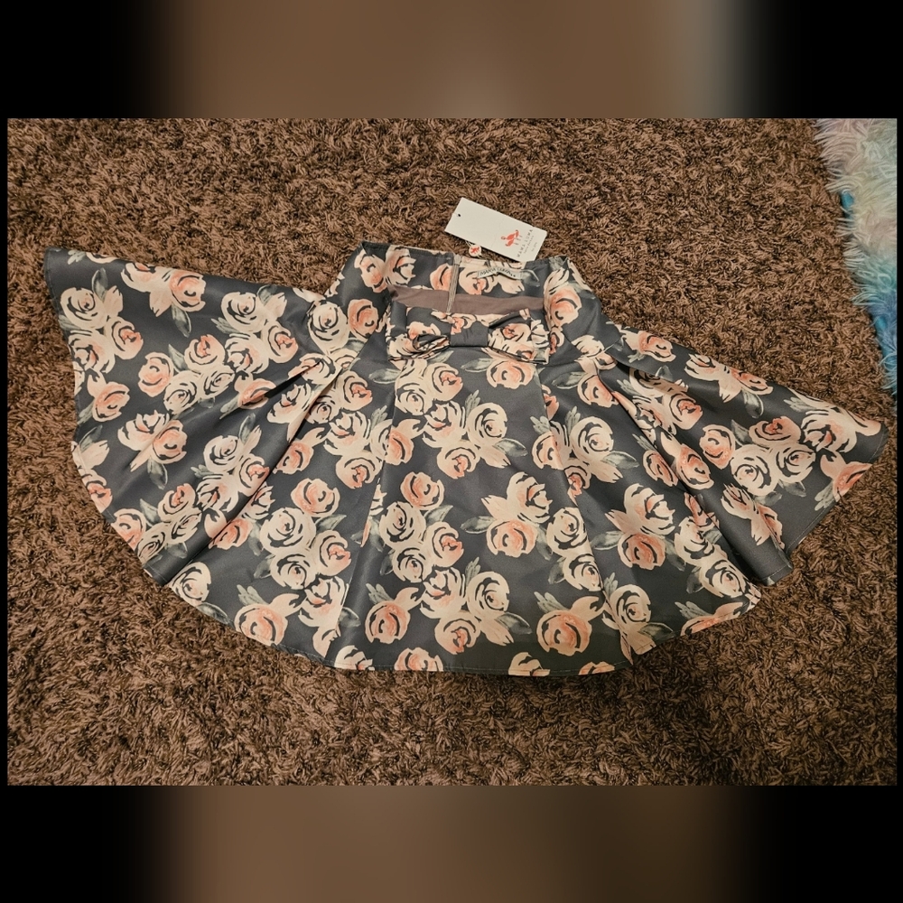 NWT  Mama Luma Floral Skirt